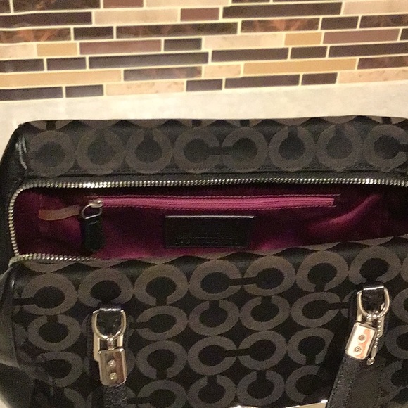 COACH MADISON OP ART SIGNATURE BLACK CANVAS TOTE HAND BAG COMES WITH 2 HANG TAGS - Picture 15 of 16